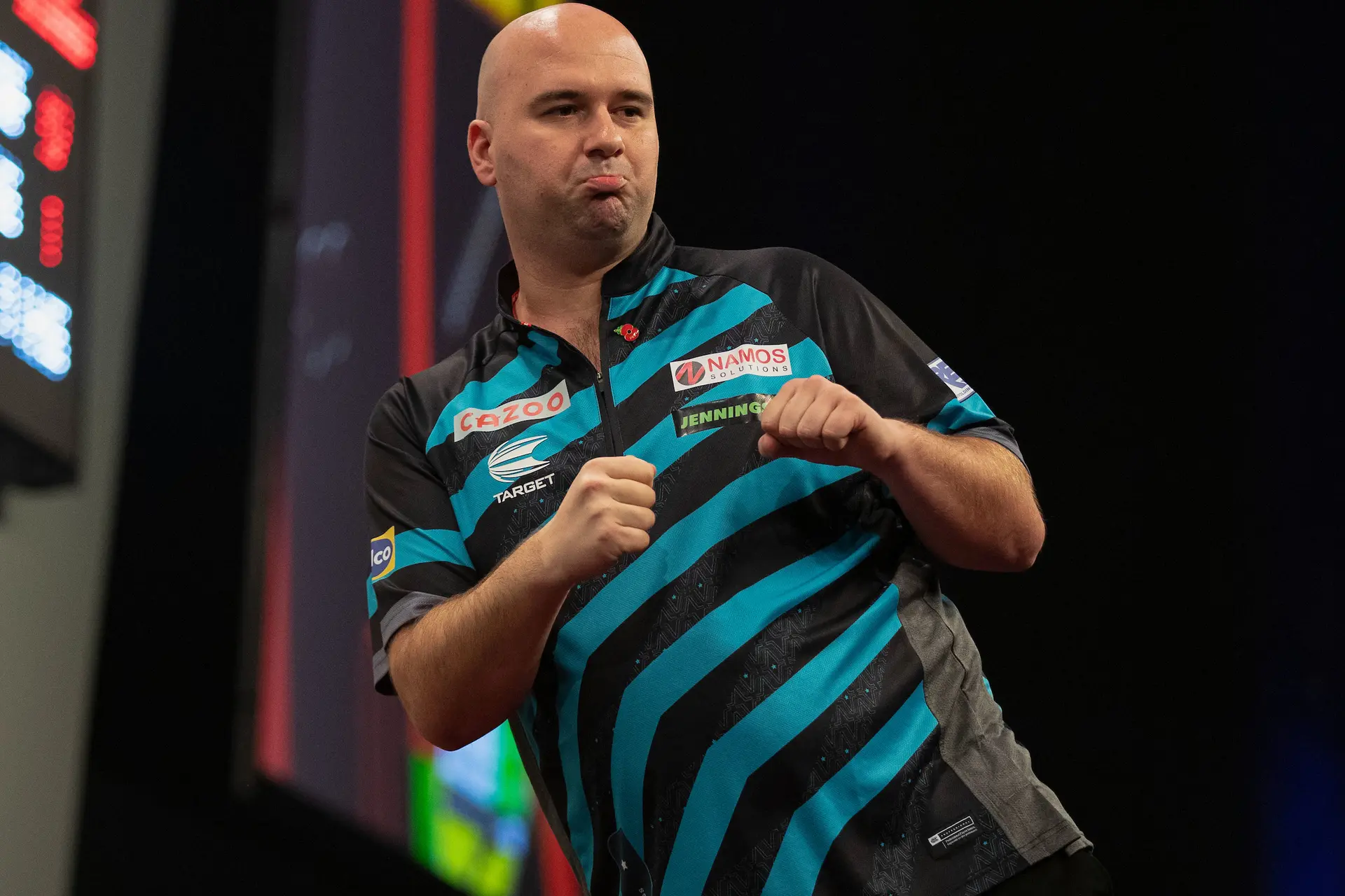 Cross snatches Schindler win to reach Last 16, Smith storms past Edhouse to finish top of Group C alongside Cullen at Grand Slam of Darts