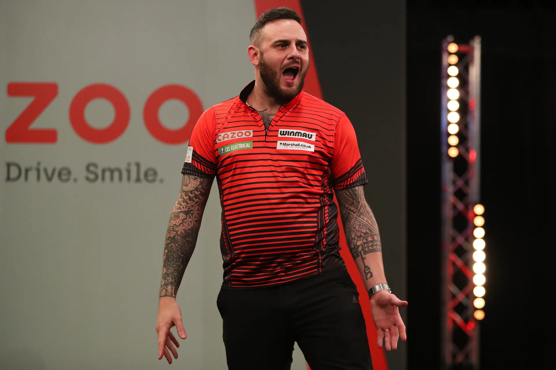 Cullen completes Third Round line-up at PDC World Darts Championship after high scoring Evans win, set to face Heta again