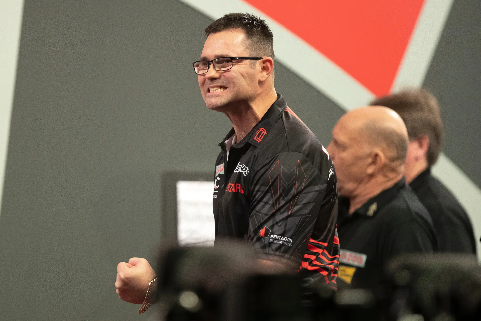 Heta brushes aside Brooks, Brown dumps out Noppert and Van Duijvenbode prevails in Double Dutch clash with Veenstra