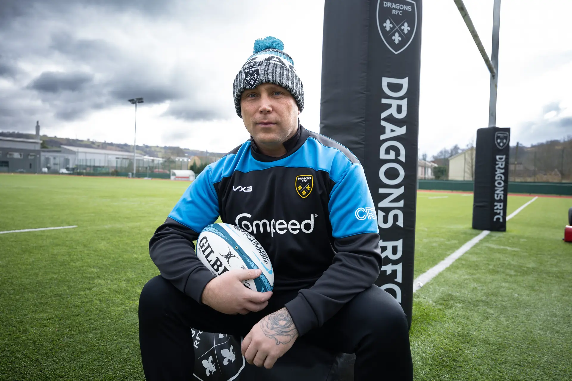 Price begins return to rugby with special visit to Dragons RFC: "I have realized how unfit I am"