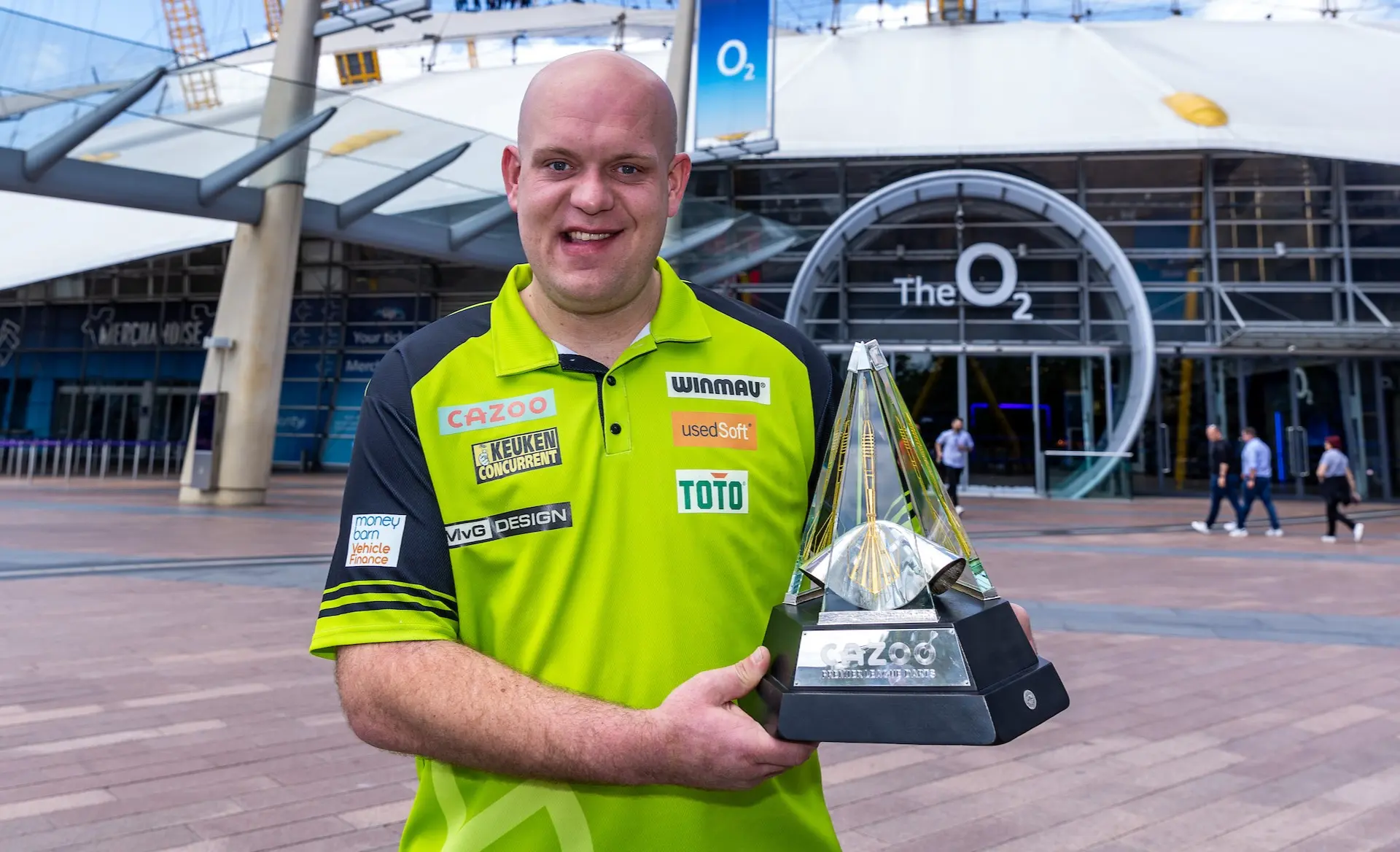 "I'm 100% fit": Van Gerwen ready and raring to go ahead of Premier League Darts play-offs