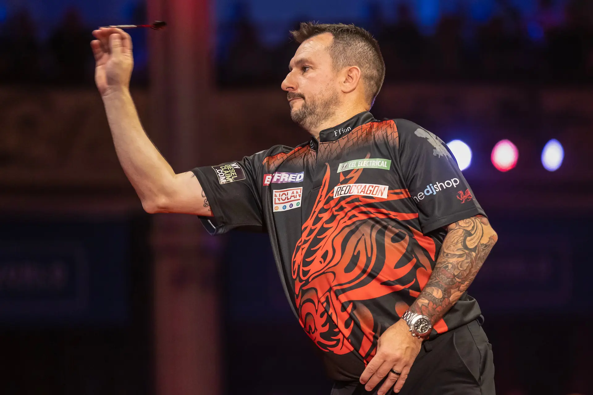 Schedule Friday night at World Series of Darts Finals 2023 including Clayton, Van Barneveld & Heta