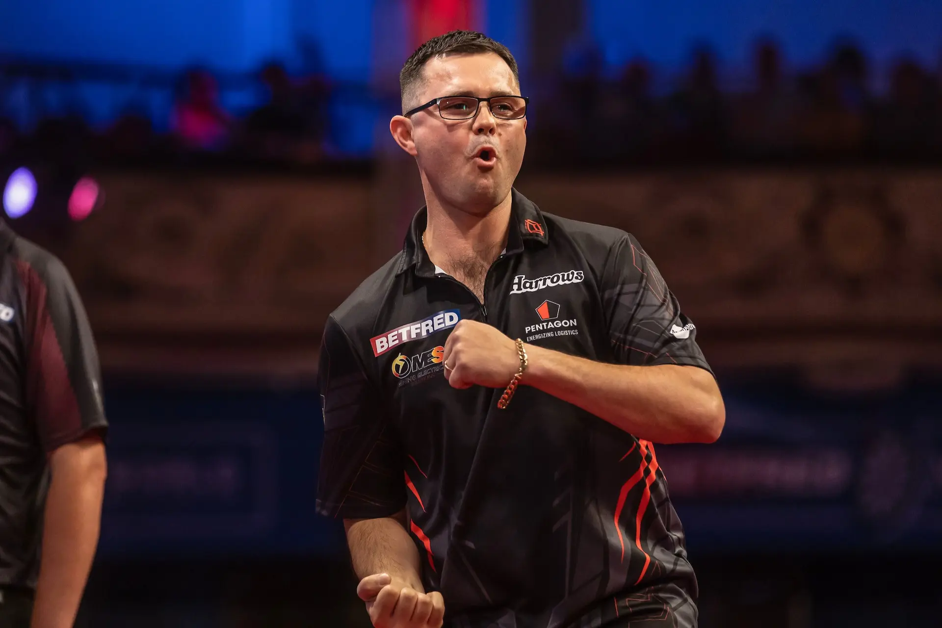 HOWZAT! - Heta bowls Dolan out in devastating fashion to reach World Matchplay Quarter-Finals