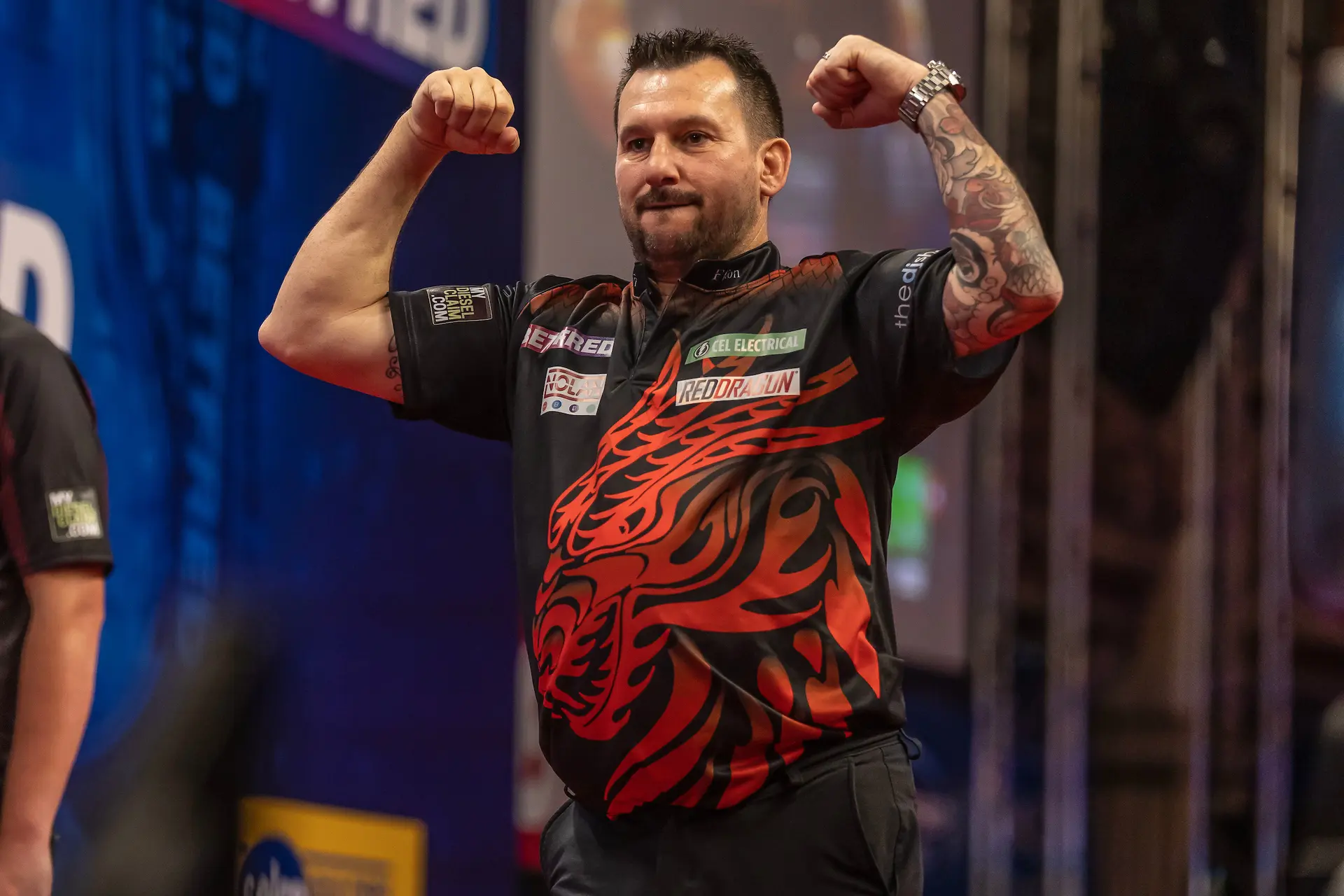 Classy Clayton ends run of Searle at World Matchplay to reach semi-finals in Blackpool