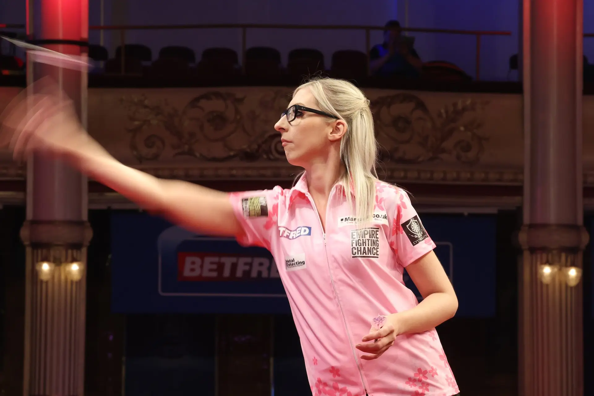 Fallon Sherrock stuns Michael Smith at Belgian Darts Gala; Kim Huybrechts claims title in Hasselt