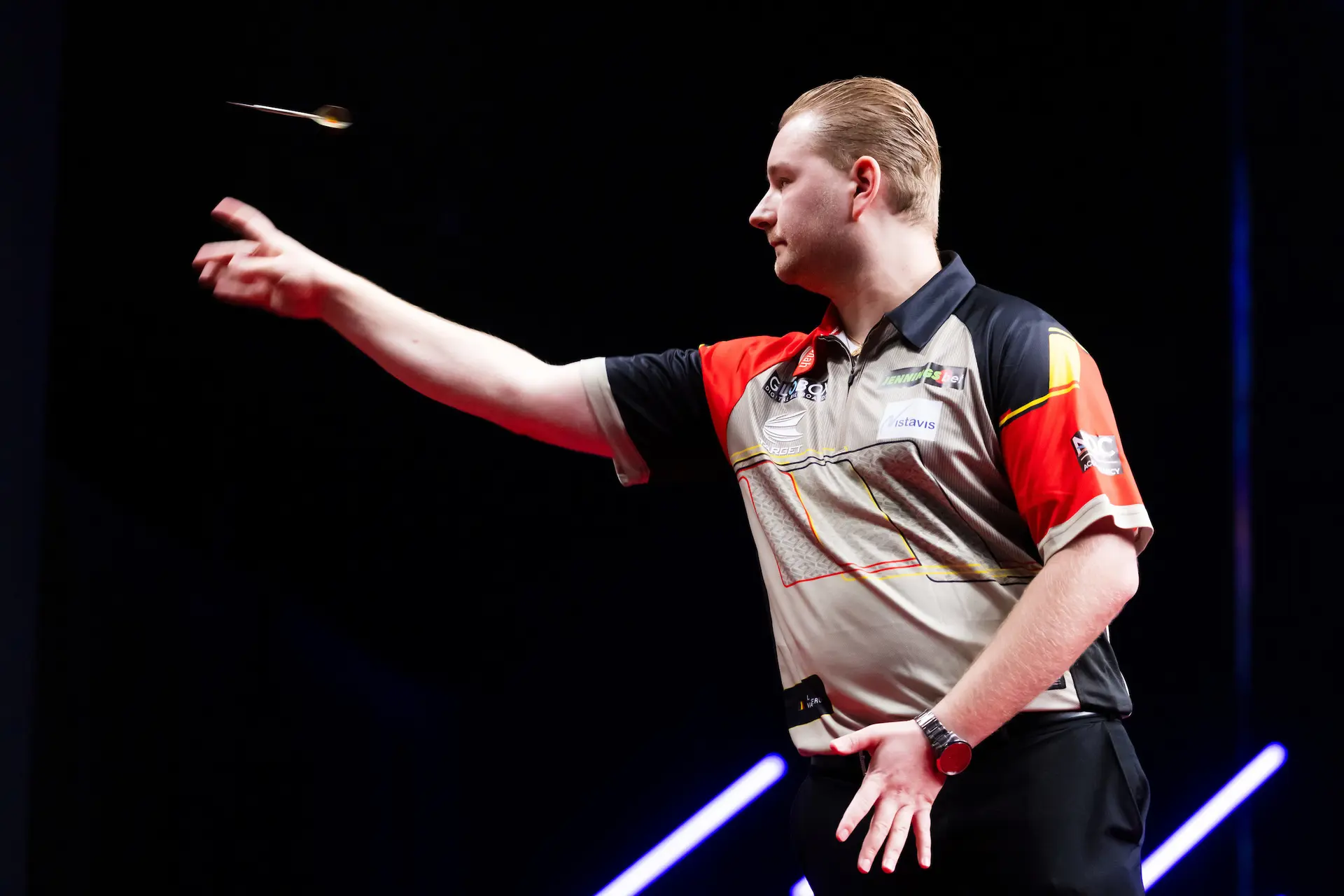 Van den Bergh thrashes Marland, Noppert dispatches TV debutant Lloyd at New South Wales Darts Masters