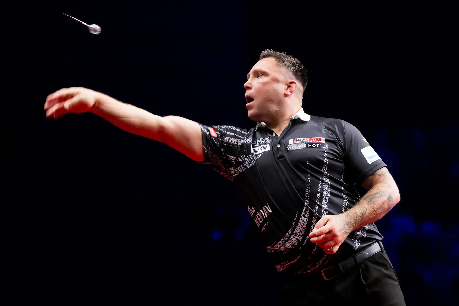 Price sweeps aside Kemp as Whitlock edges World Matchplay champion Aspinall in decider
