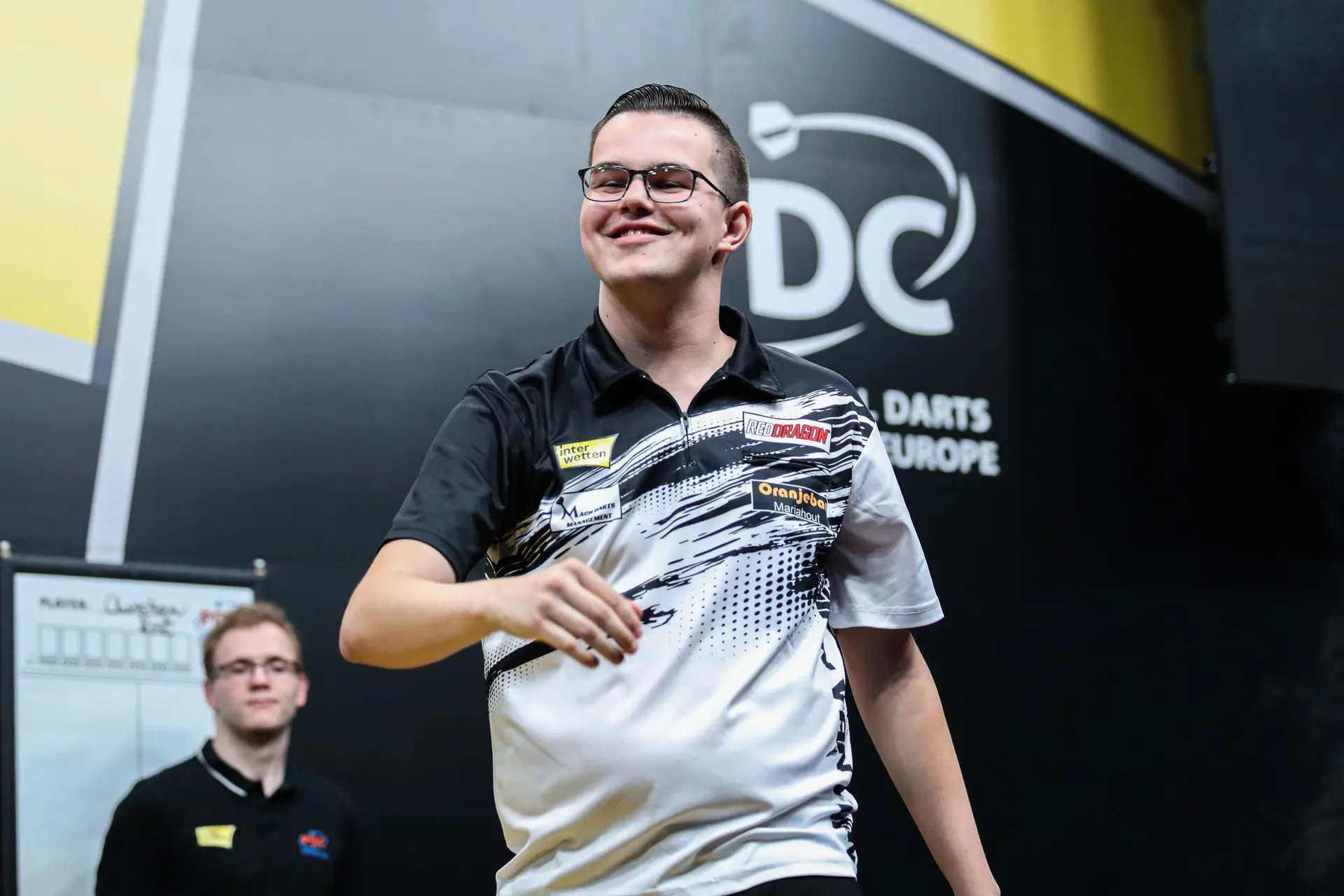 Rock and Van Veen set for blockbuster quarter-final tie at PDC World Youth Championship