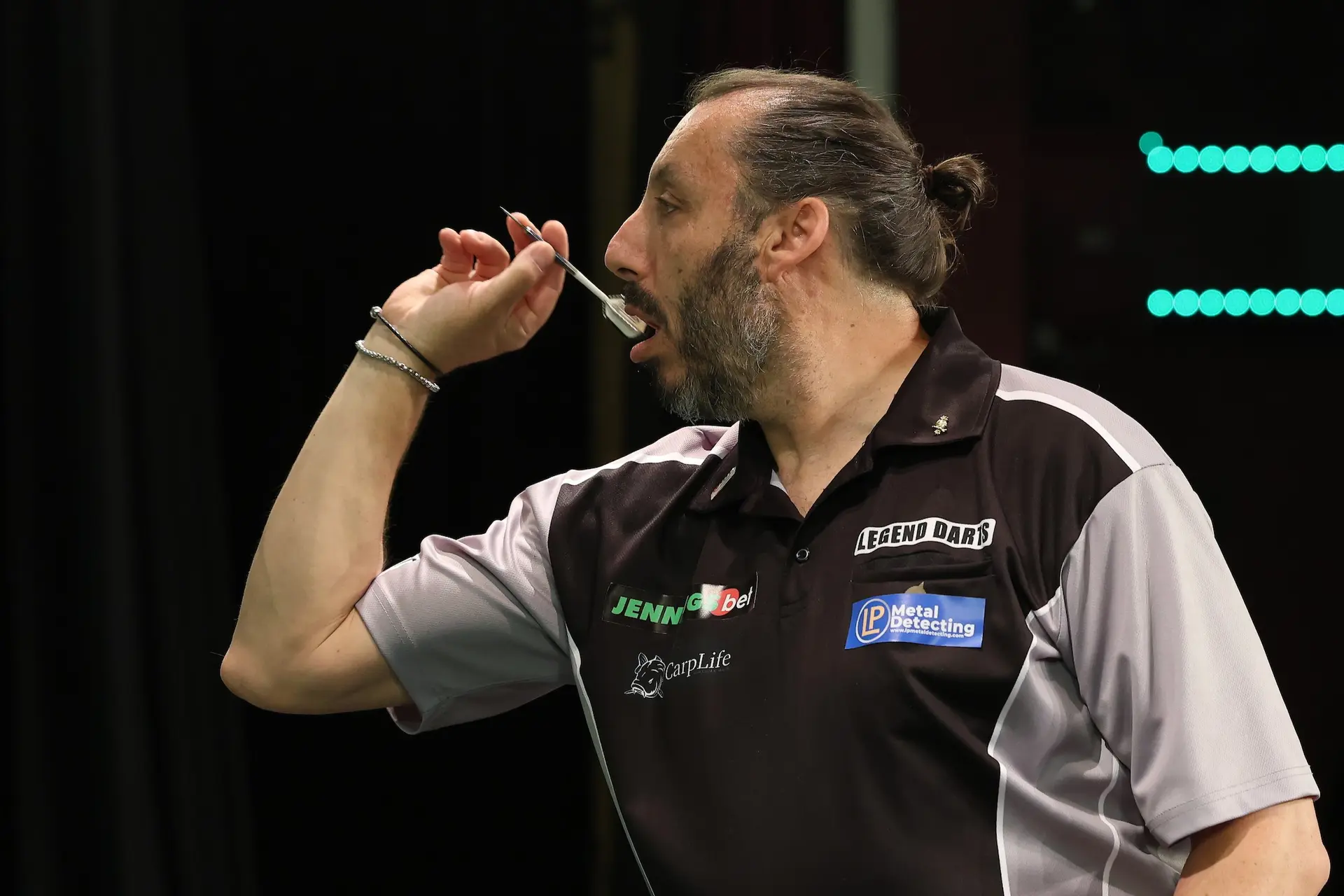 richie howson wsdt world seniors darts masters 2 649aba21e2577