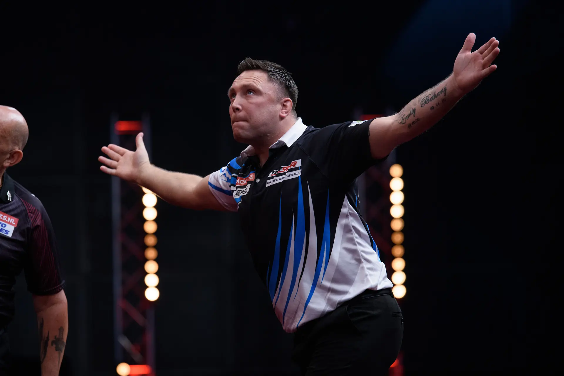 The Iceman grounds The Polish Eagle as Gerwyn Price prevails in deciding leg themed clash with Krzysztof Ratajski at World Grand Prix