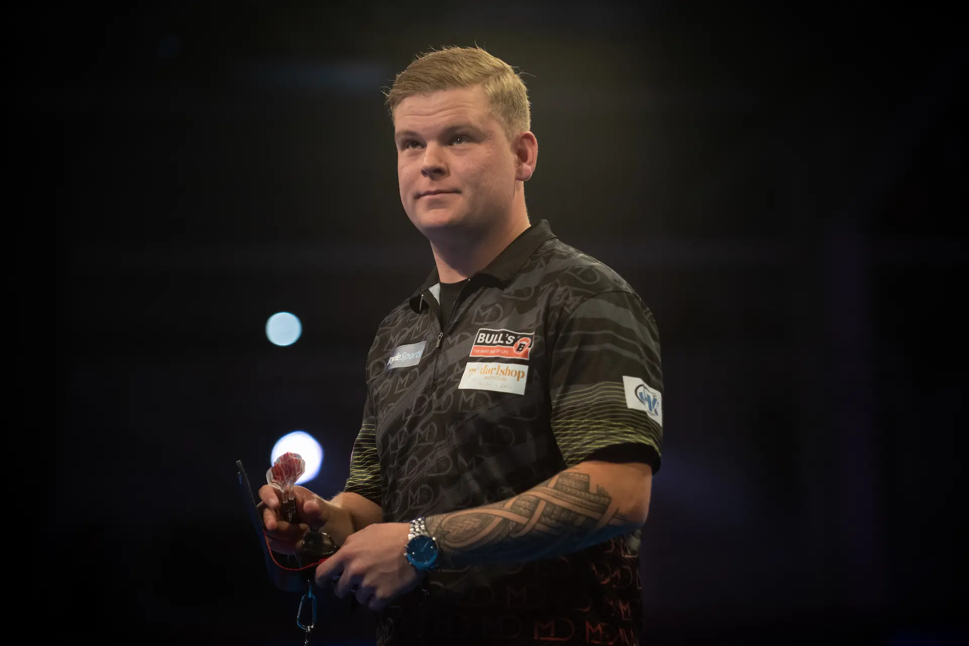 Mike De Decker races into round 2 with straight sets win over Dragutin Horvat