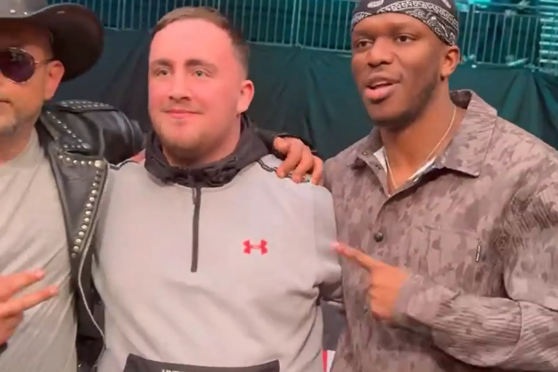 VIDEO: Even global megastars want a selfie with Luke Littler