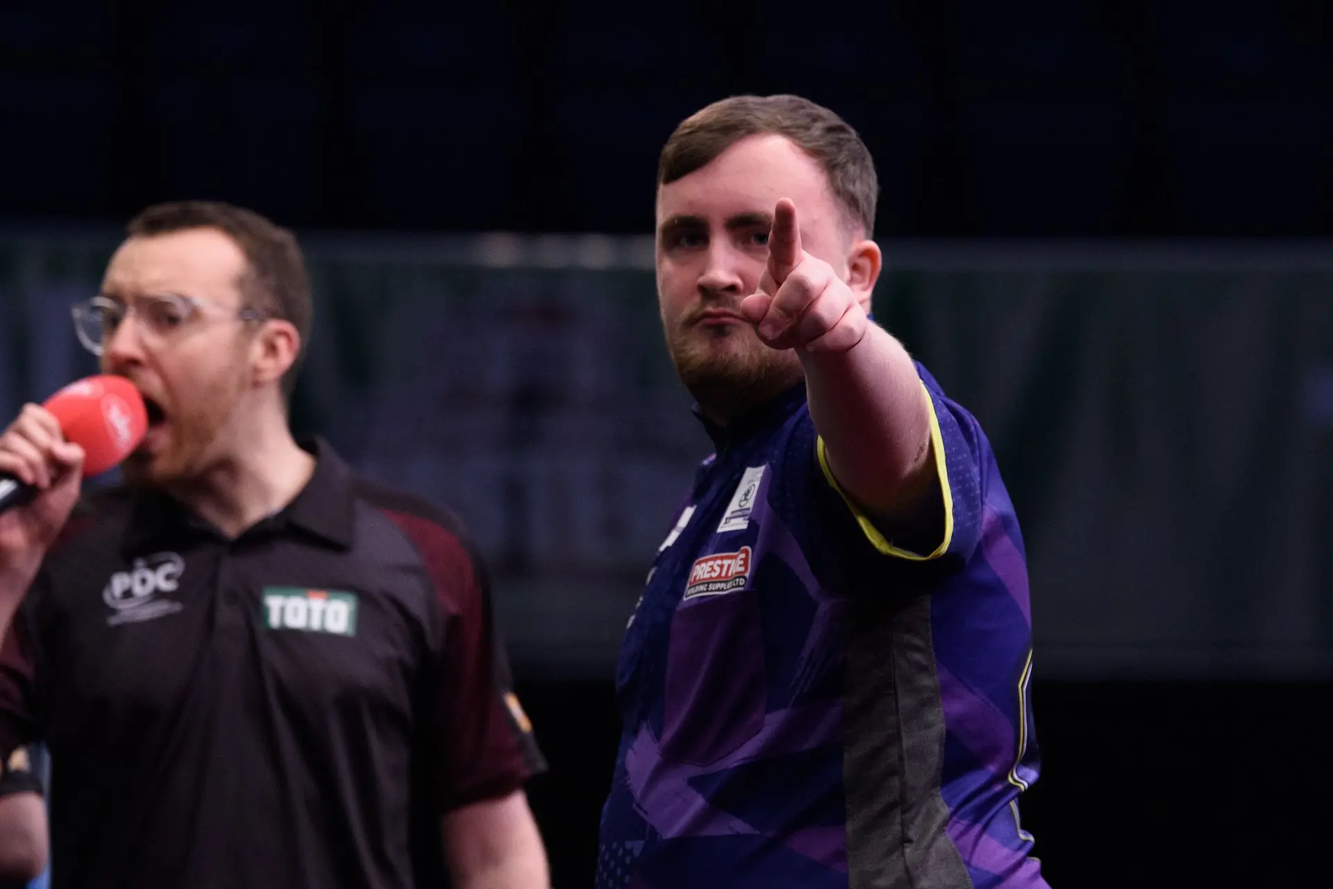 Luke Littler wins on European Tour debut in high-quality affair against Jose de Sousa