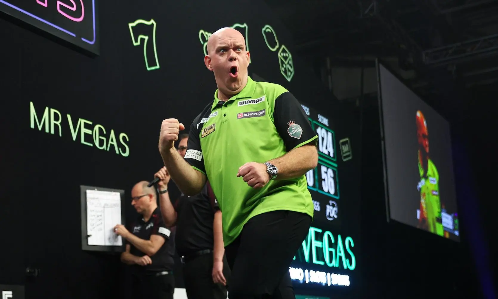 "I have enough to worry about with my own game" - Van Gerwen ignores Van Leuven debate to get of to perfect start at Grand Slam of Darts