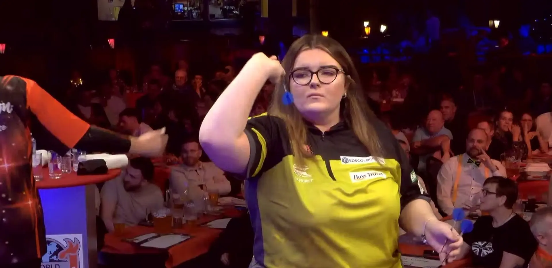 Sophie McKinlay, remember the name! Scottish teen stuns Lisa Ashton on her Lakeside debut after Aaron Turner takes first victory on iconic stage