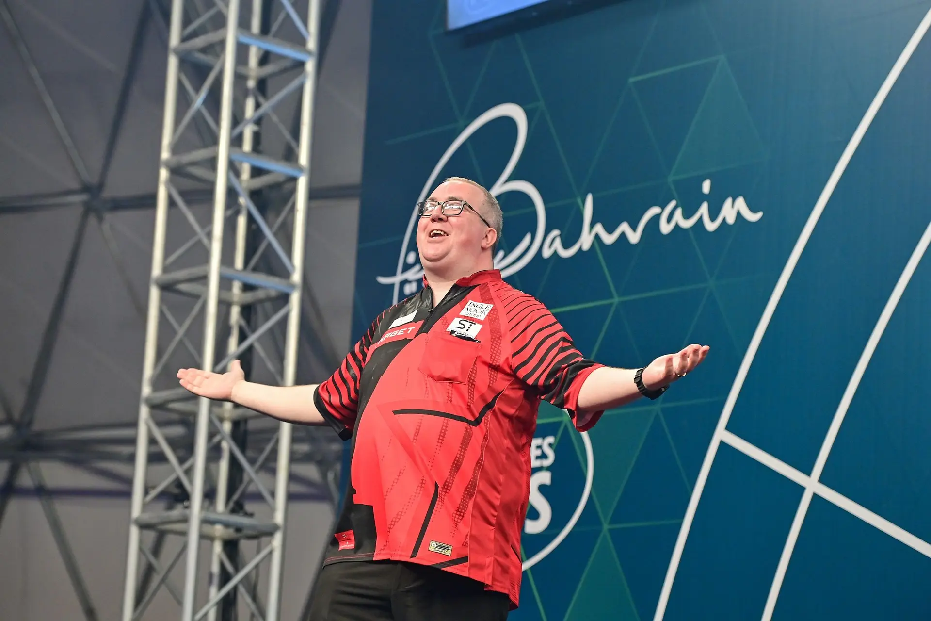 "The man has come to believe he’s an icon" - Vincent van der Voort on rise of crowd favourite Stephen Bunting