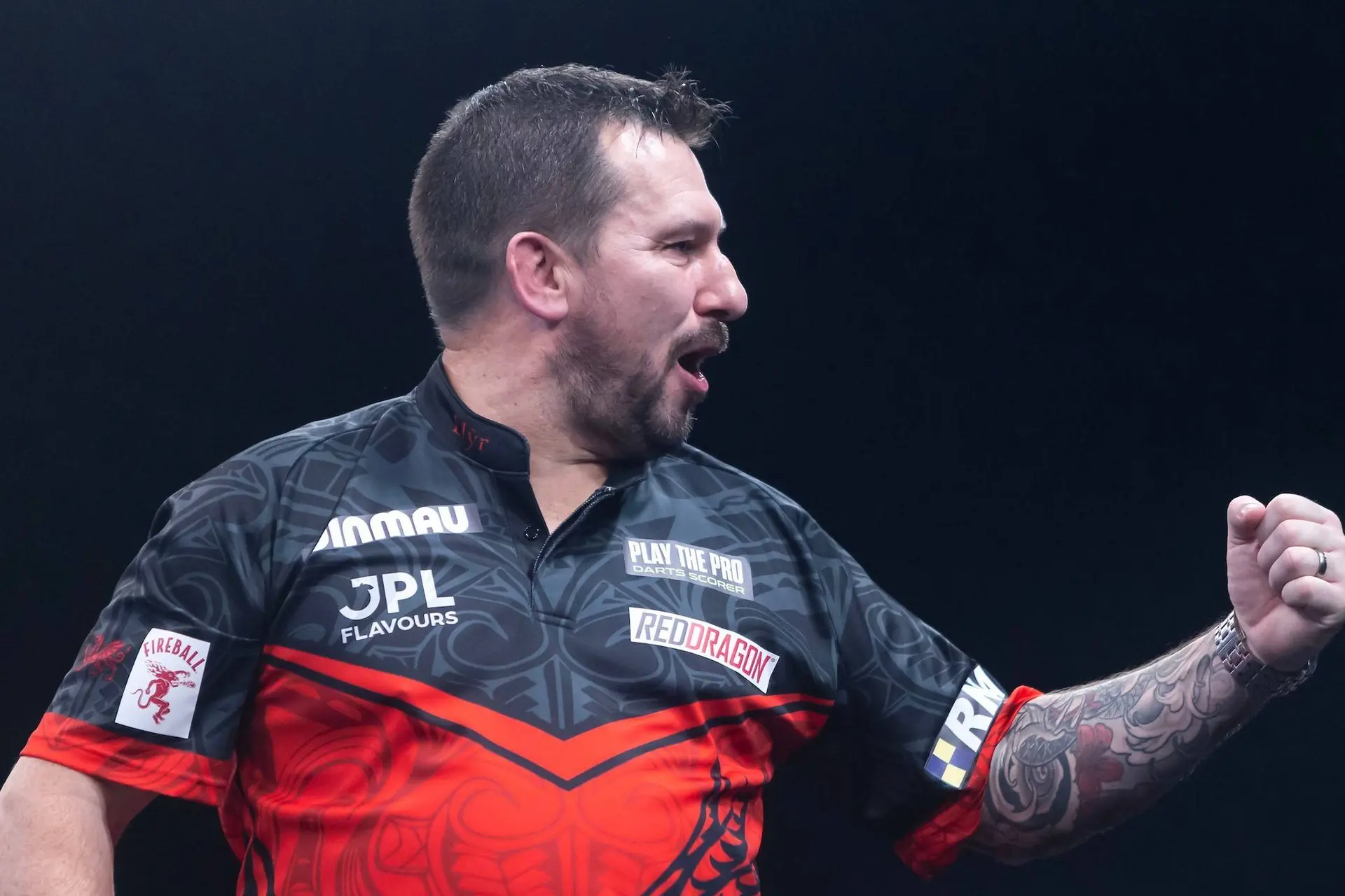 (LIVEBLOG) Follow Day One of 2025 UK Open here: Jonny Clayton crushes Gary Anderson to kick-off stacked Friday evening session