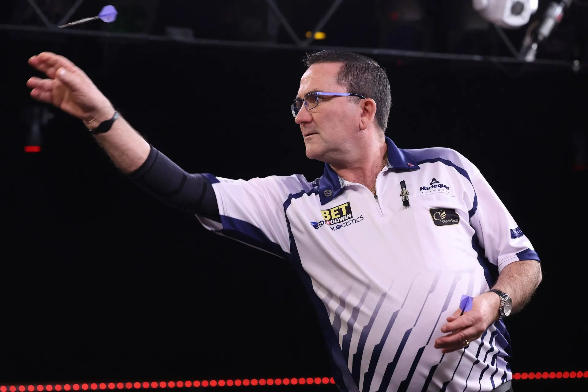 "I will not go into the politics of what the PDC do" - Ross Montgomery enjoying the non-Tour Card freedom with impressive start to World Seniors Darts Championship