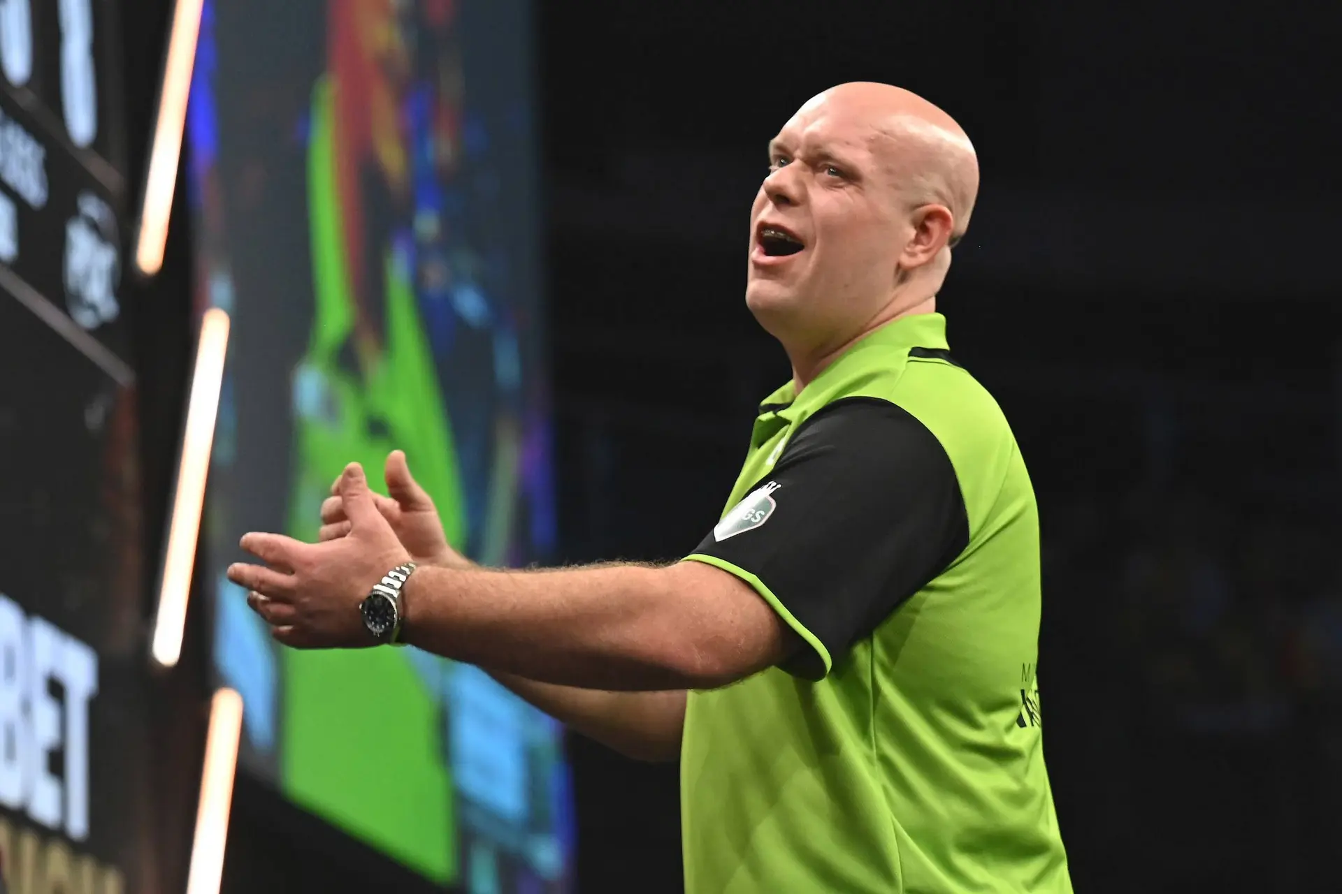 "He’s never going to reach the playoffs like this": Michael van Gerwen's current plight assessed honestly by Vincent van der Voort