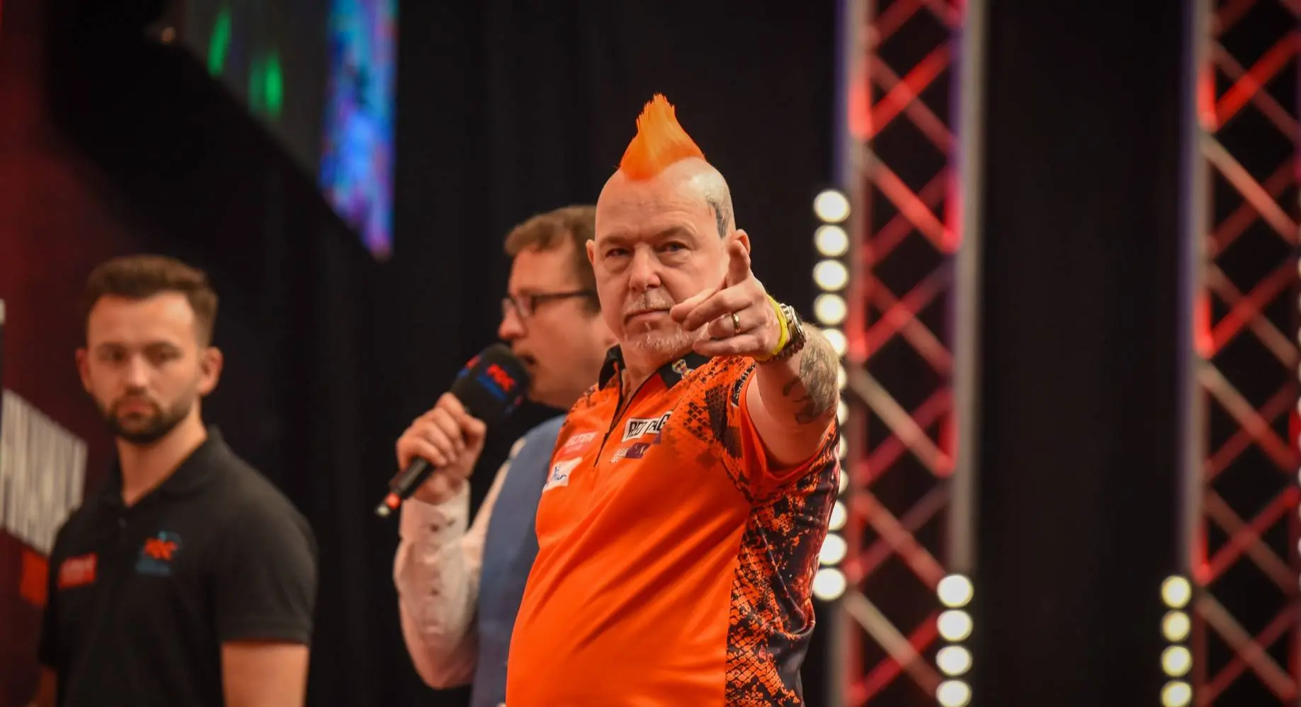 "Wish I could take their vibe and play how they want me to": Crowd favourite Peter Wright laments indifferent form