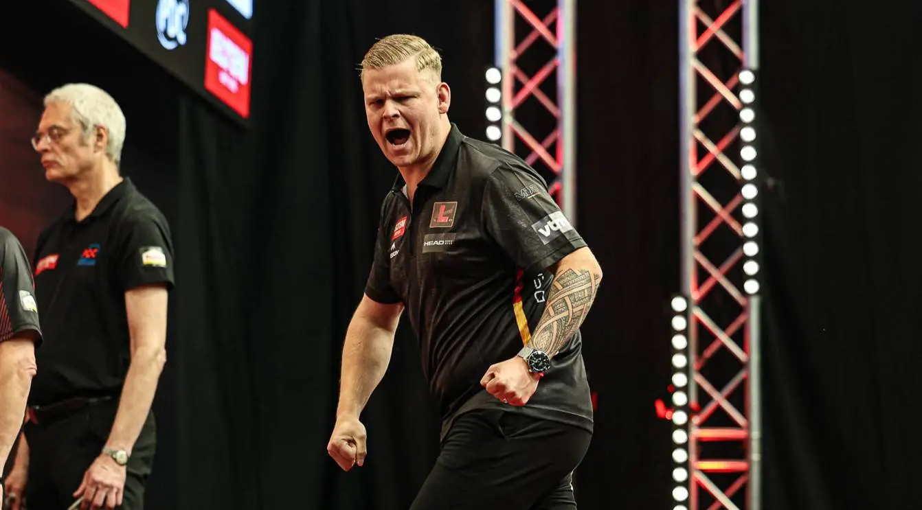 Mike de Decker shares abhorrent social media abuse after Players Championship 19 defeat
