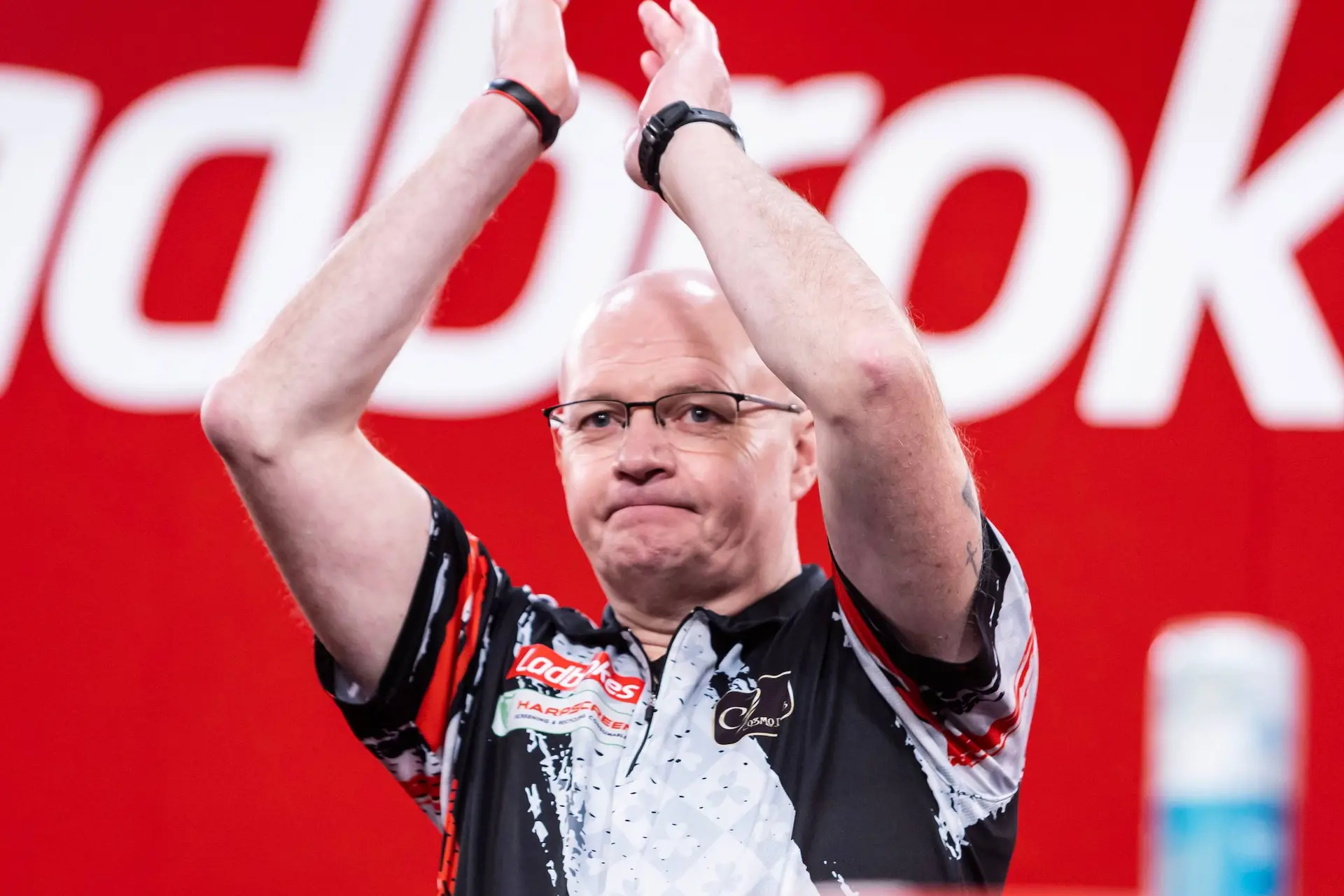 Belgian Darts Open Friday afternoon Round-Up | No handshake before as Mickey Mansell eases past Michael Smith after previous war of words on social media
