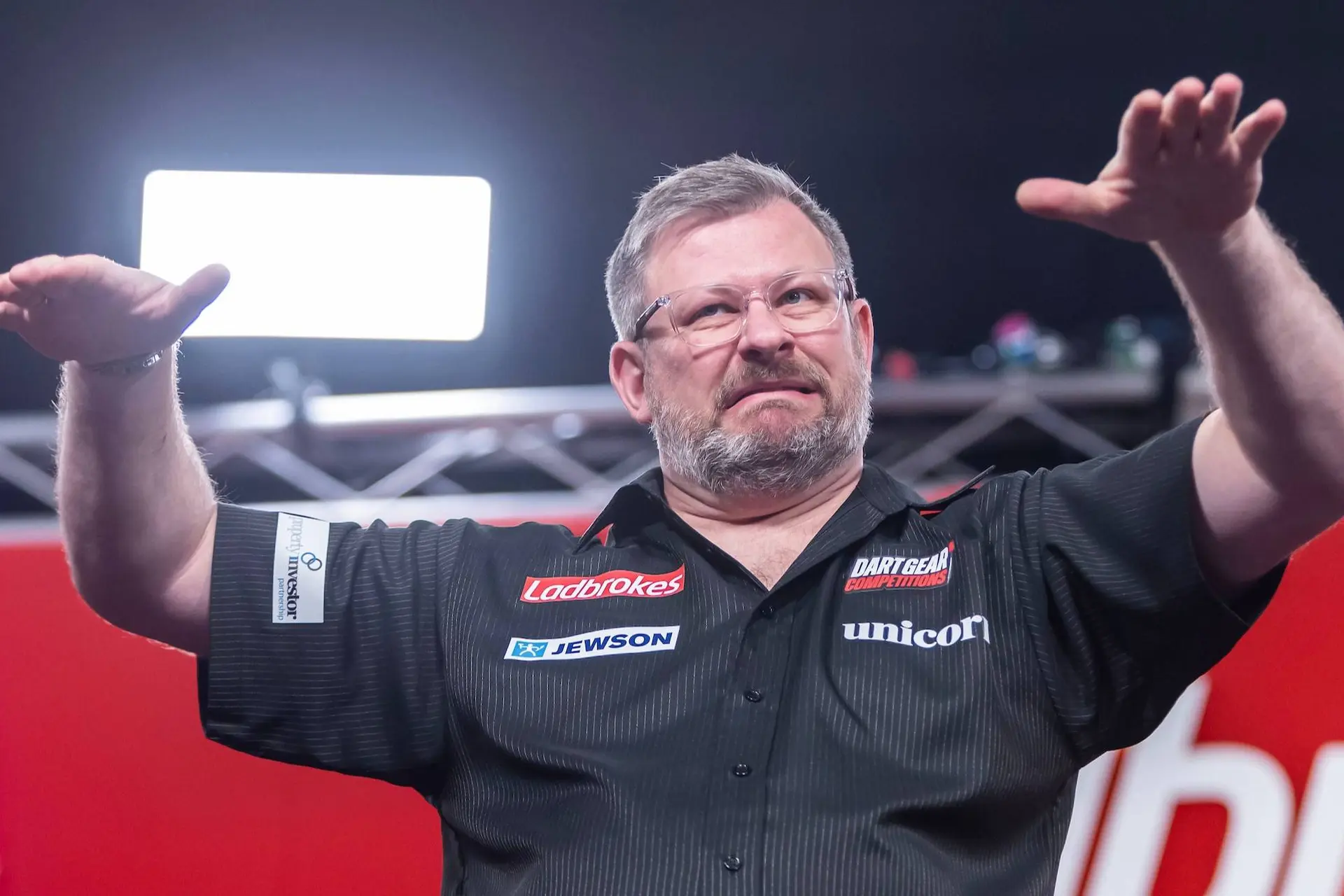 "When you haven’t got kids, you can’t comprehend it” - James Wade sees more and more darts players struggling with the role of family man