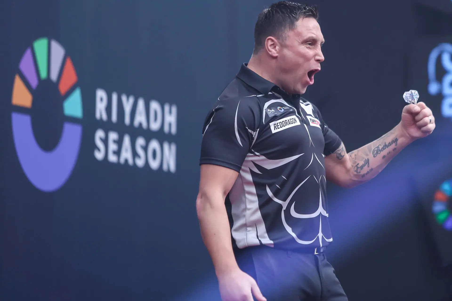 Gerwyn Price roars in Riyadh