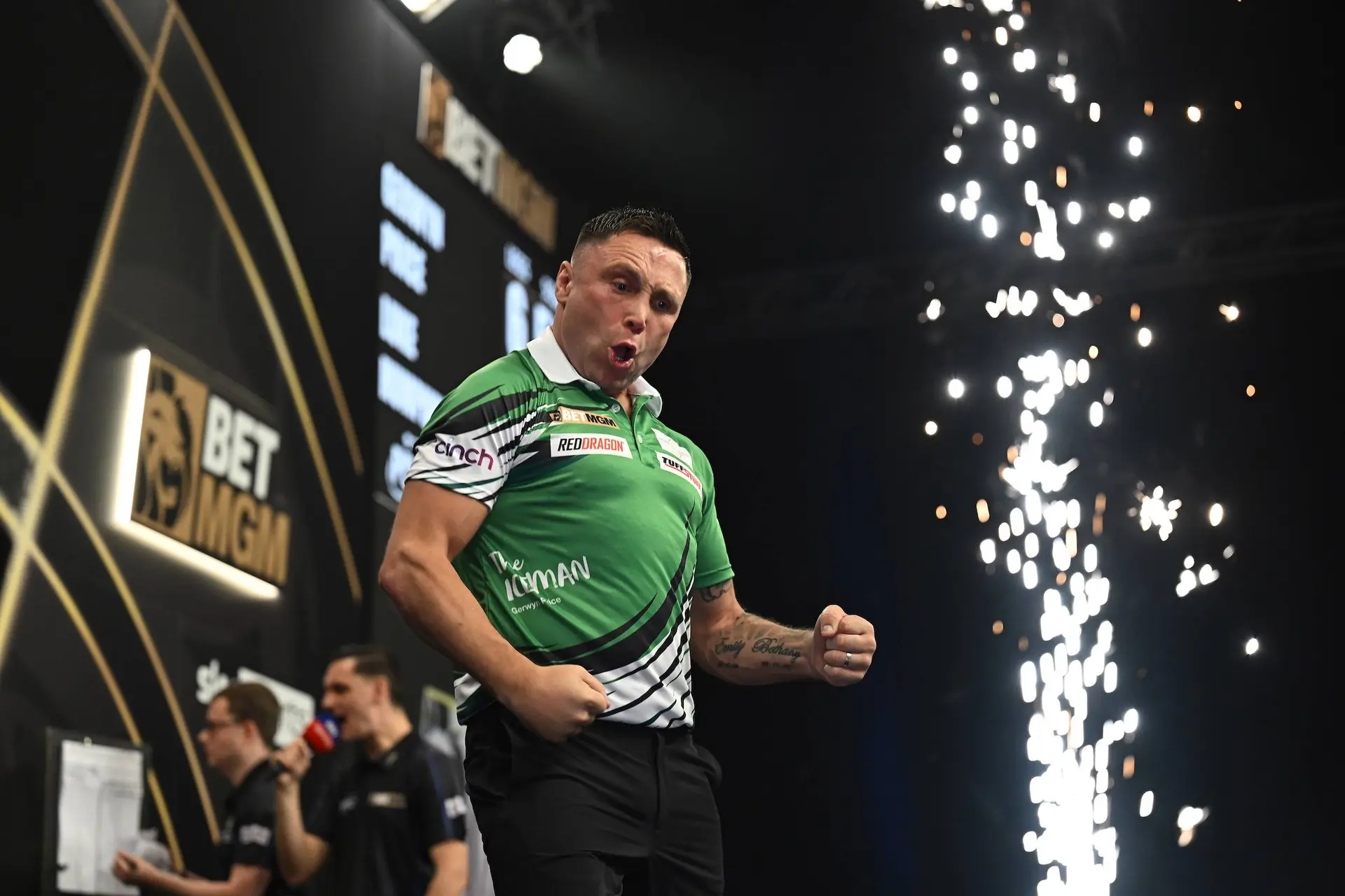 Gerwyn Price comments on Gian van Veen’s kidney stone problems