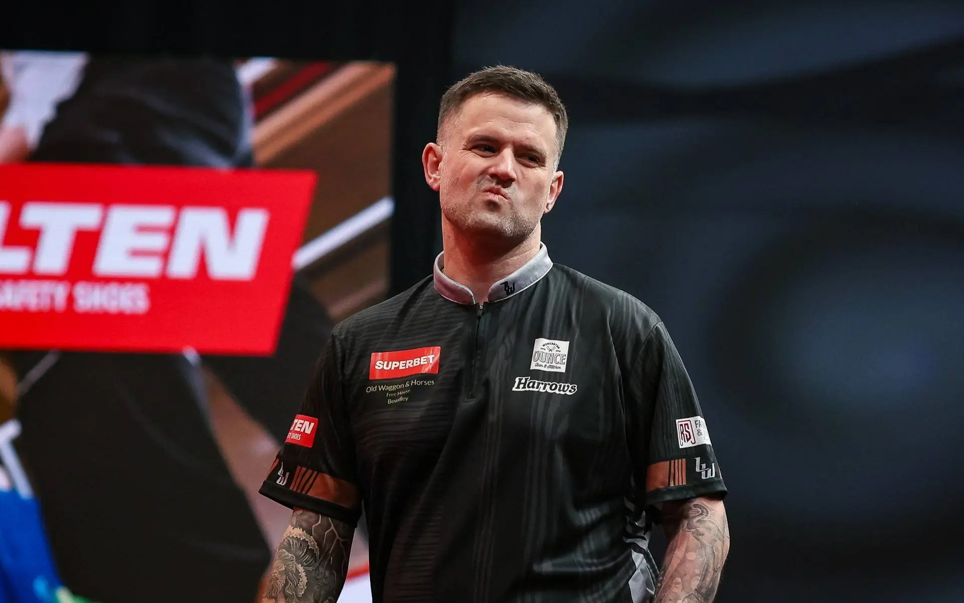 Luke Woodhouse skips Euro Tour event for a special reason: "Got about a million people coming, so I've got to make sure I'm there"