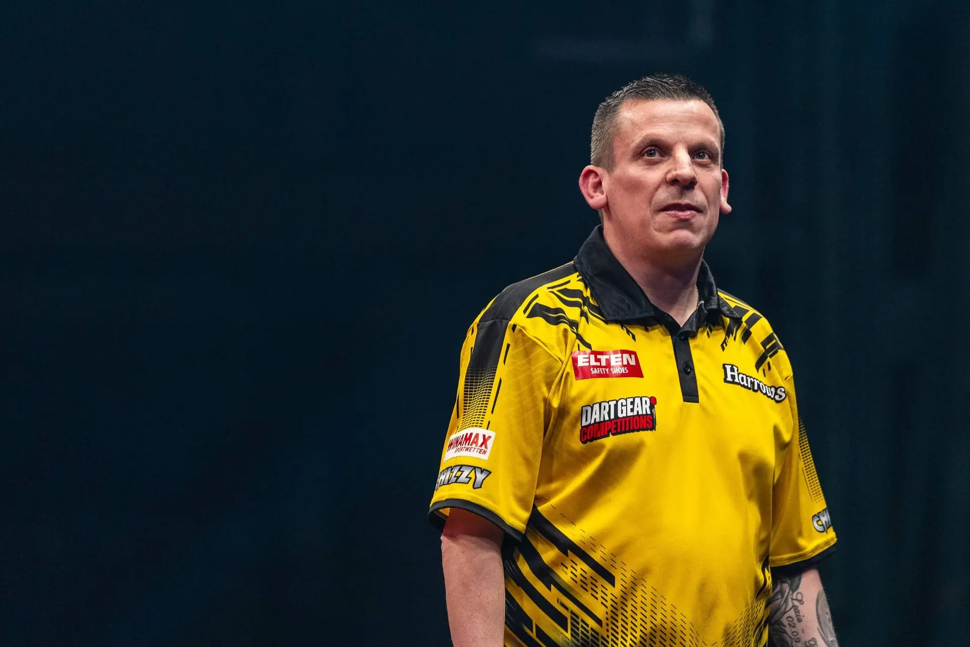 “Wow... Can I wear that?” – Dave Chisnall's proposed new shirt design raises eyebrows
