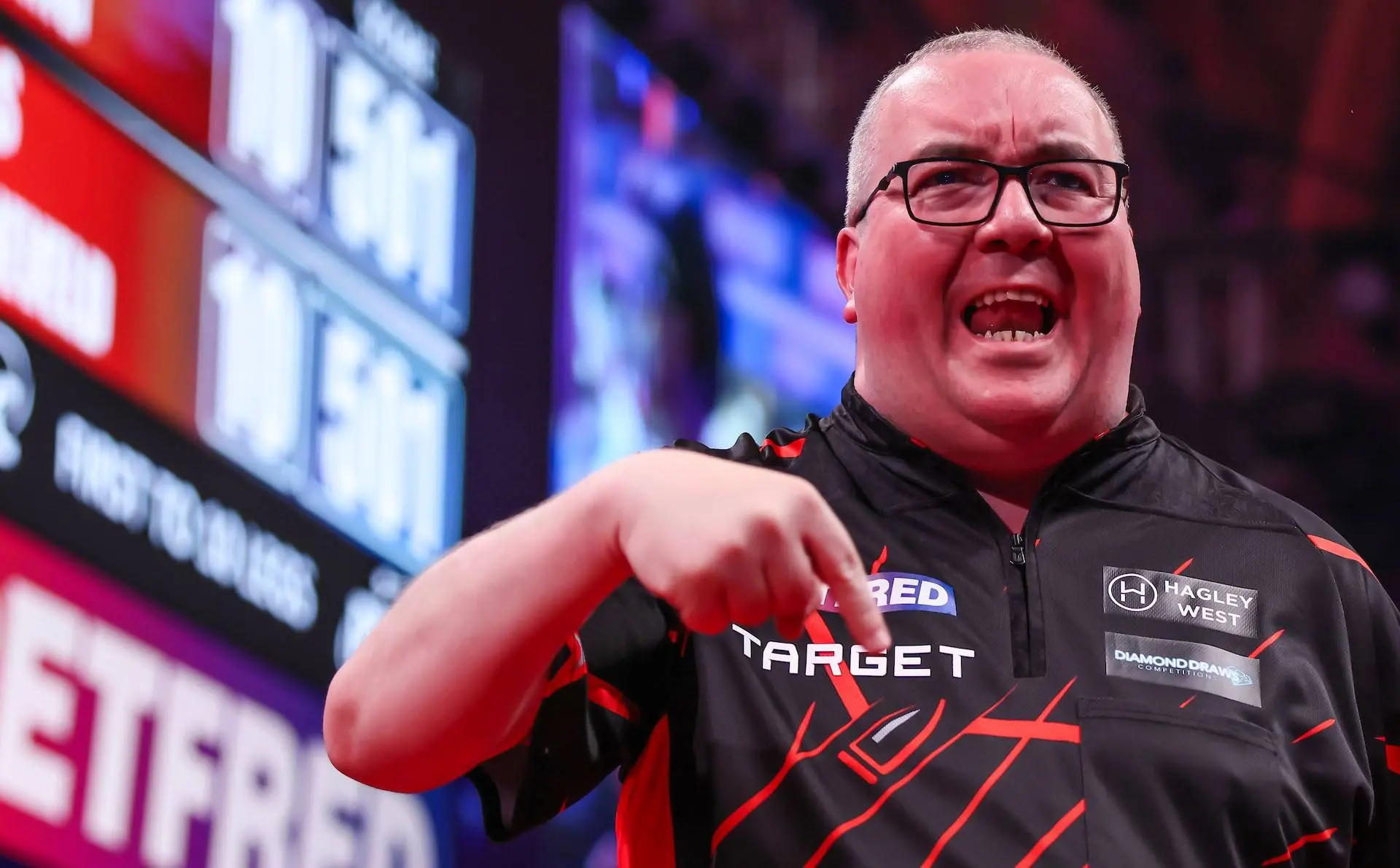 Stephen Bunting points.