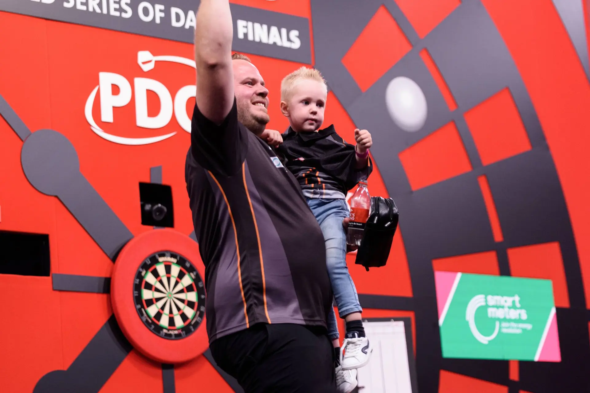 Dirk van Duijvenbode and Levi celebrate (1)