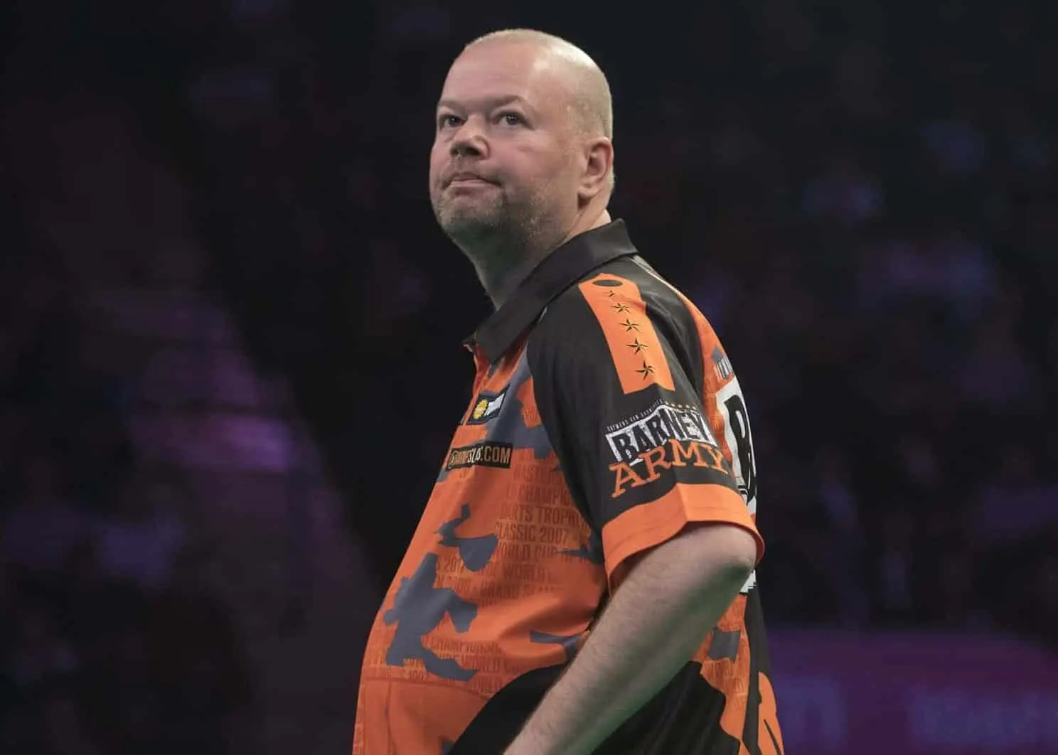 Van Barneveld's new manager: 'If he starts giving really bad, annoying interviews again in which he puts himself down, it stops immediately'