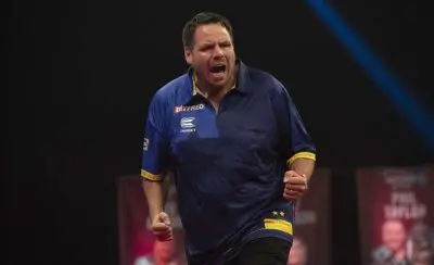 Lewis sets up Anderson clash with thrilling win over Smith, Gurney digs deep to defeat De Zwaan