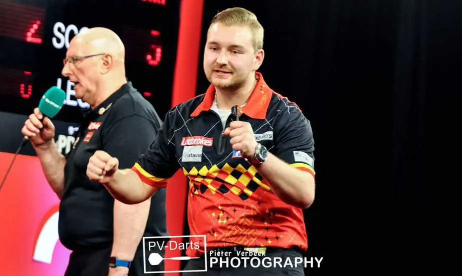 Dimitri van den Bergh 1 scaled