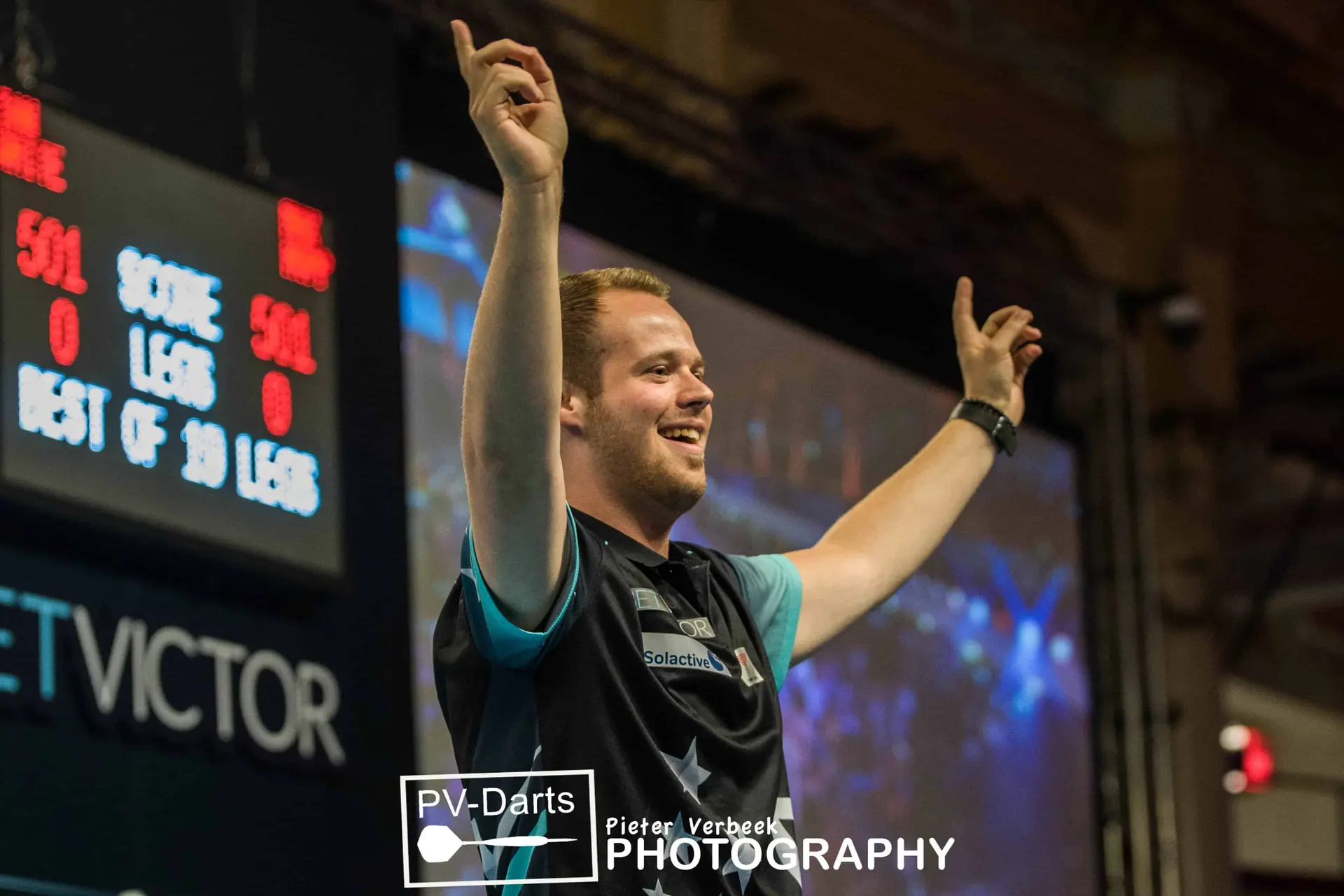 Hopp resigns further long-term contract with BULL'S Darts NL