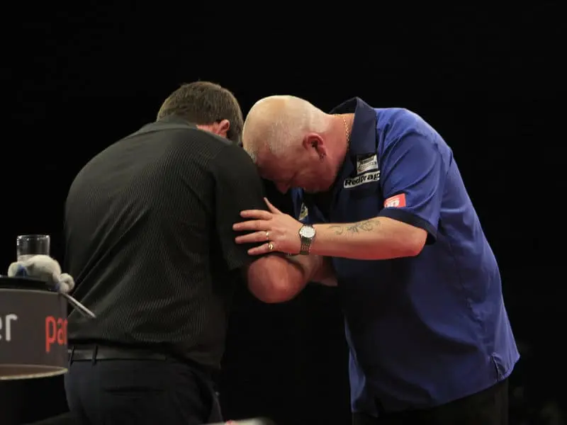 THROWBACK VIDEO: Wade and Thornton make history at World Grand Prix with two nine-dart finishes in one game