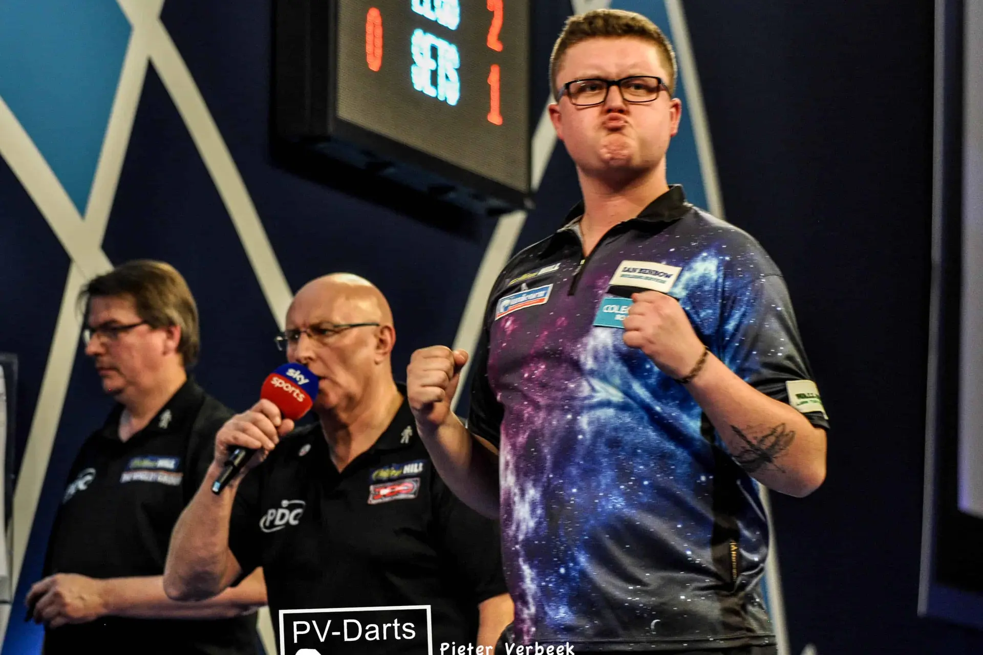 Evetts defeats Rafferty to win 2021 PDC World Youth Championship