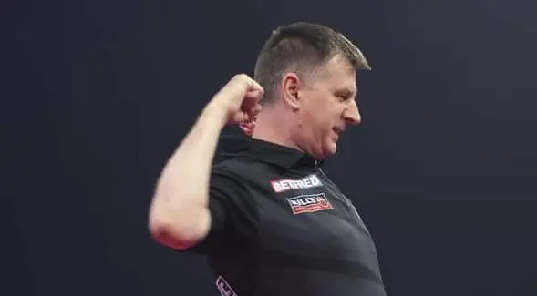 Ratajski wins group on PDC Home Tour II; Brooks, Leung and Clemens also through to third phase