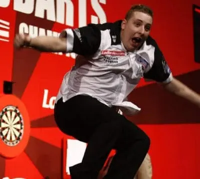 (VIDEO) Erinnerungen an die Darts WM: Das WM-Märchen von Kirk Shepherd