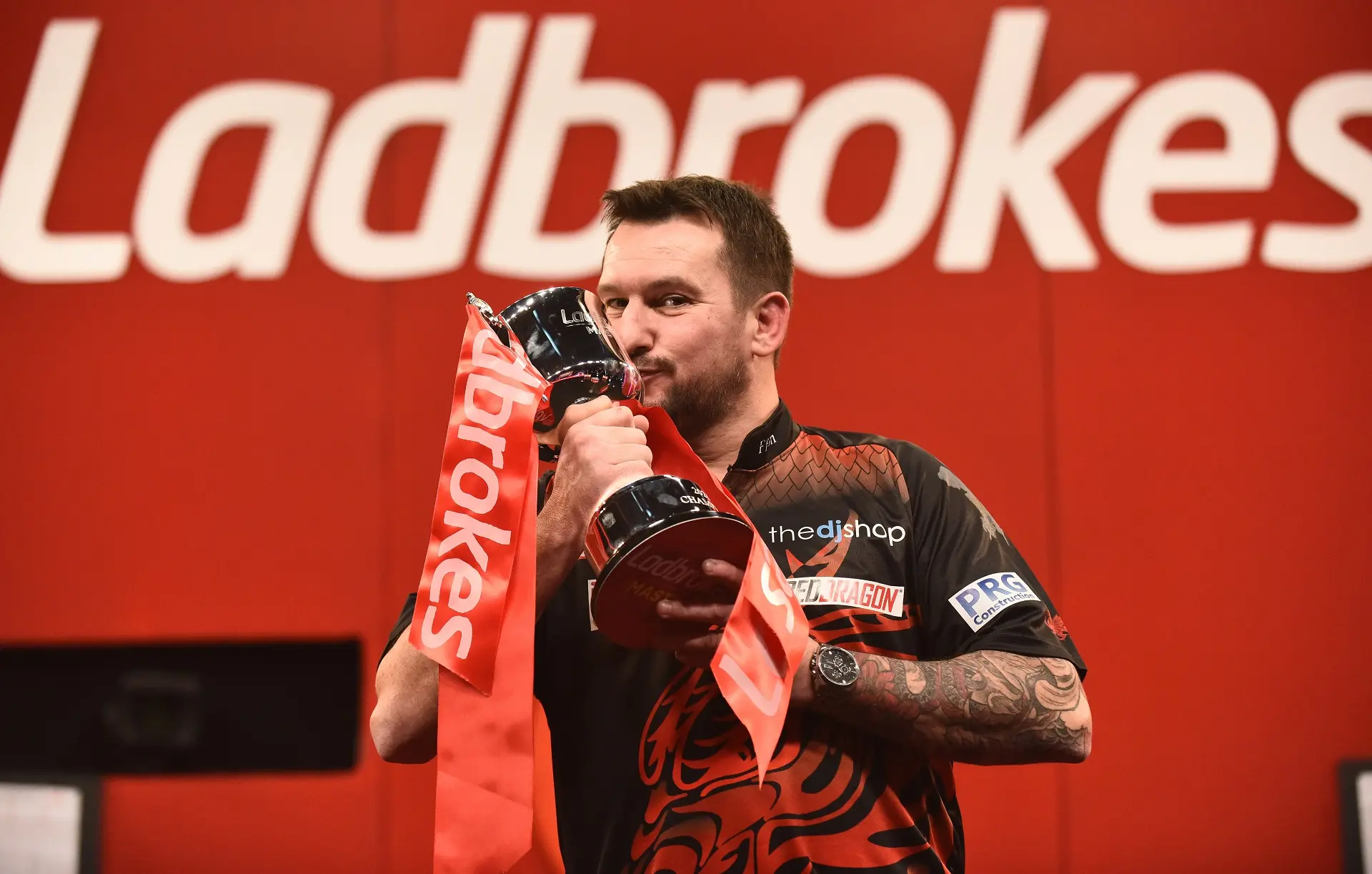 Auslosung für das Masters 2022: Titelverteidiger Clayton und der Weltranglistenerste Price stehen vor einem möglichen Viertelfinale, Clemens in erster Runde gegen Ratajski