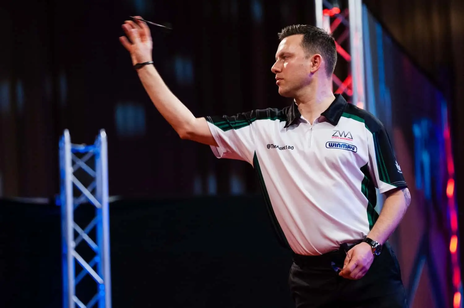Nicholson fordert eine Änderung des World Cup of Darts-Formats: "Es sollte mehr Doppelspiele geben"