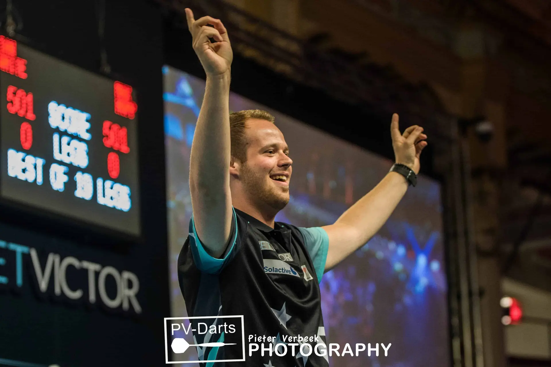 Schindler behält in der PDC Europe Super League den perfekten Score, Marijanovic und Münch scheiden in der Vorrunde aus