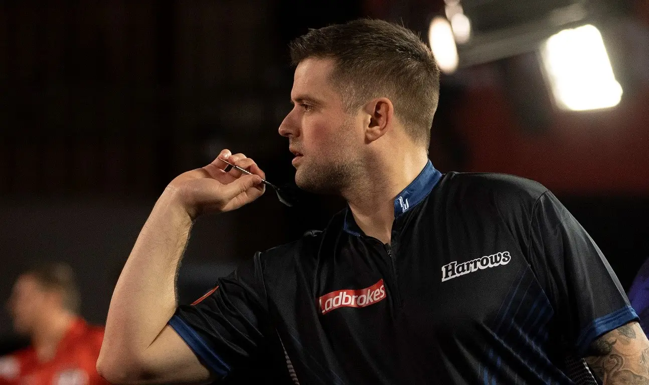 Woodhouse bereitet sich auf das Duell mit Heta vor