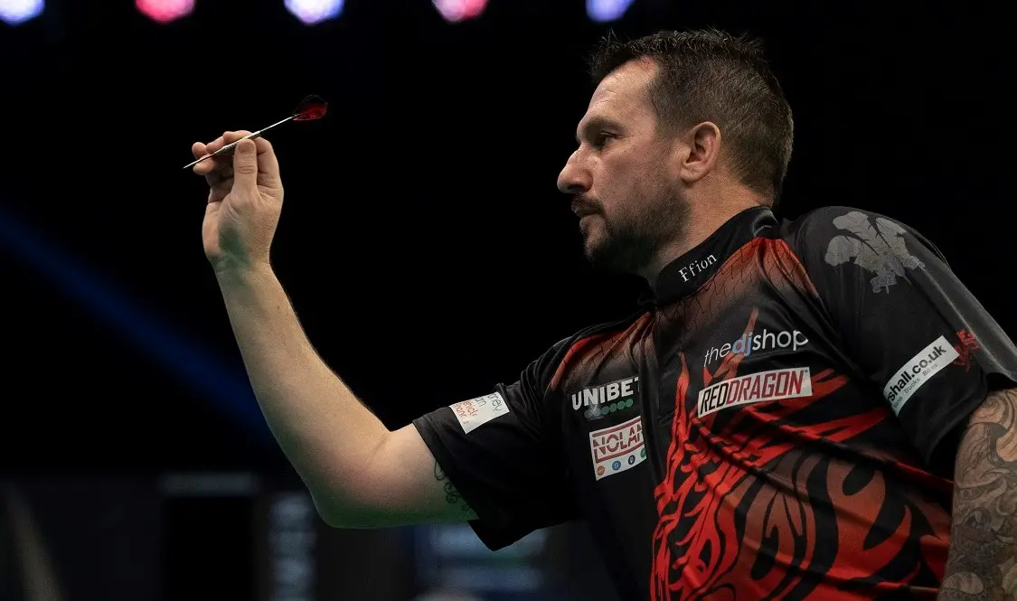 Clayton führt die Tabelle der Premier League Darts nach der fünften Spielrunde an