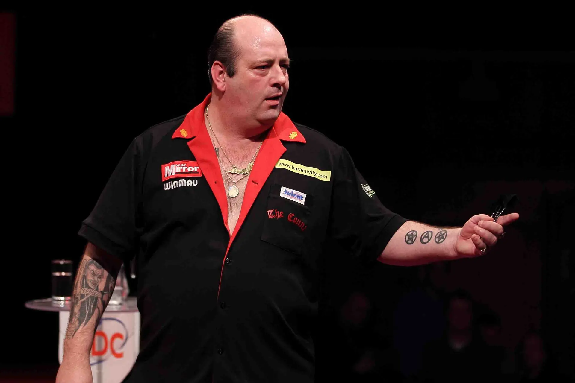 Hankey nimmt Einladung zur World Seniors Darts Championship an, der Count ist zurück