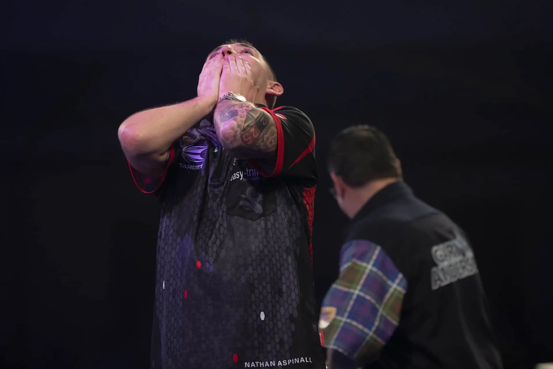 Aspinall sicher in den Play-offs trotz Unentschieden gegen Anderson
