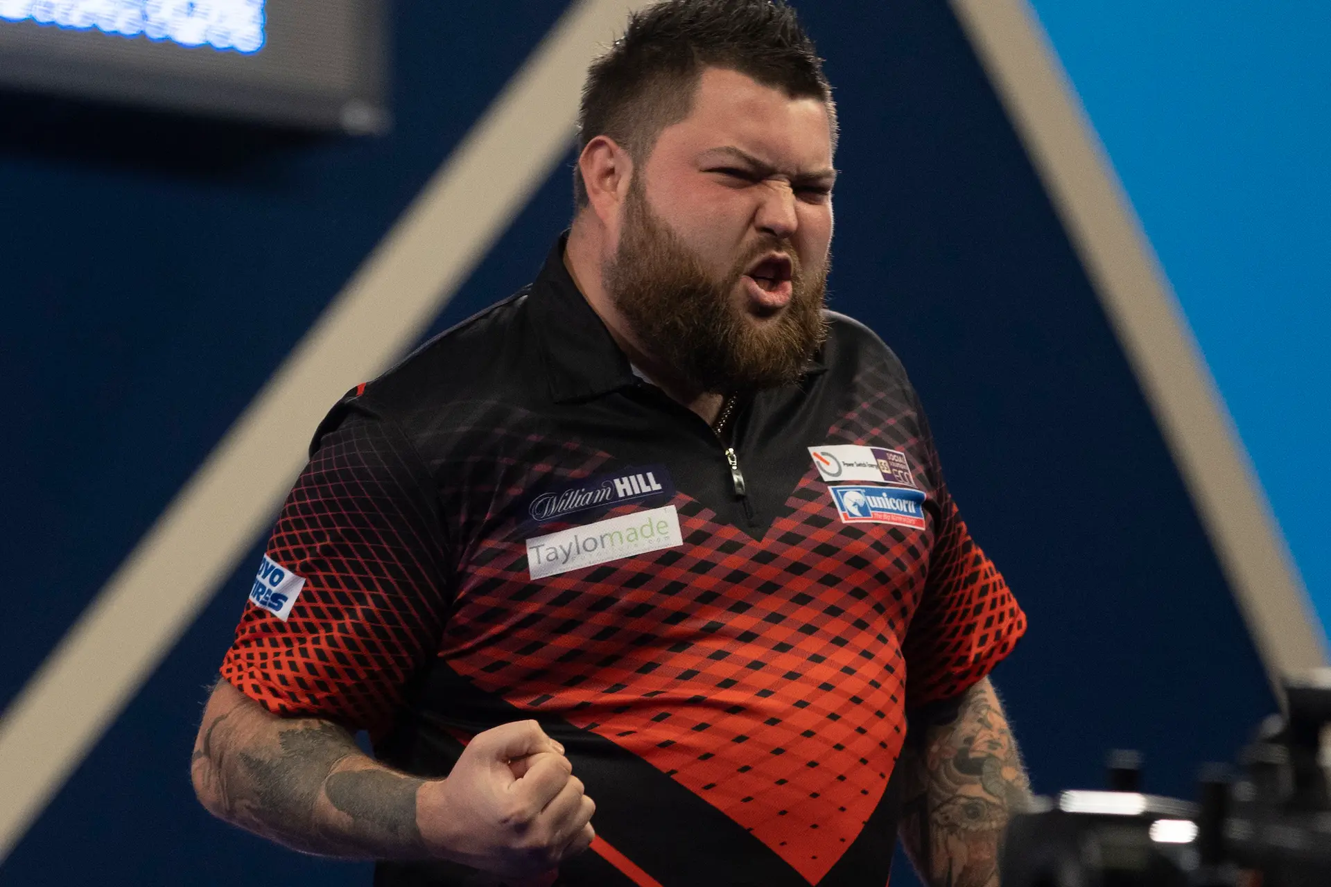 Smith gewinnt nach einem Thriller gegen Clayton und trifft im Viertelfinale der Darts-WM auf Price