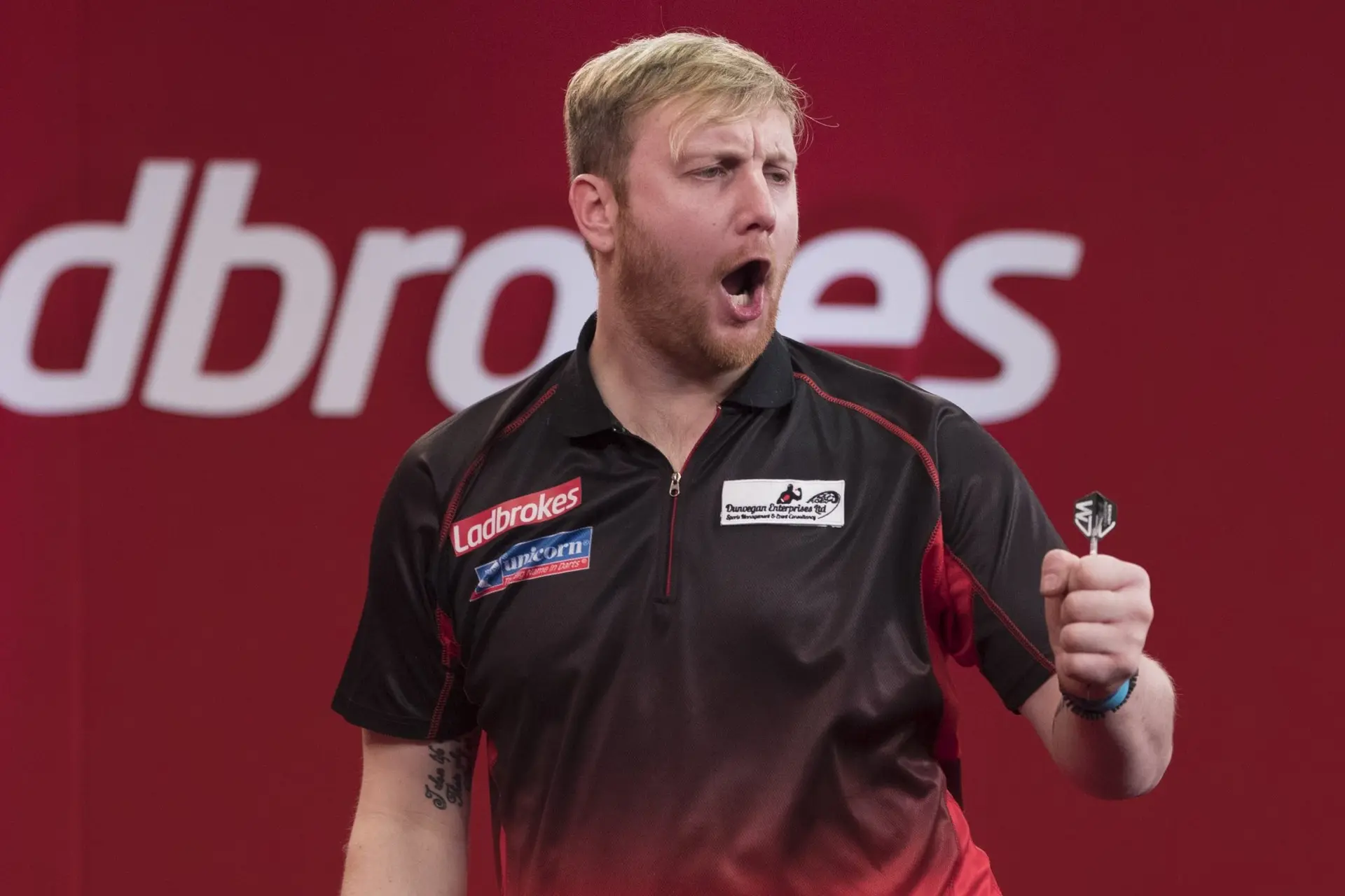 Menzies verbittert darüber, dass seine Lebensgefährtin Sherrock keine Tour Card erhalten hat: "Der Druck auf sie ist größer als auf jeden anderen"
